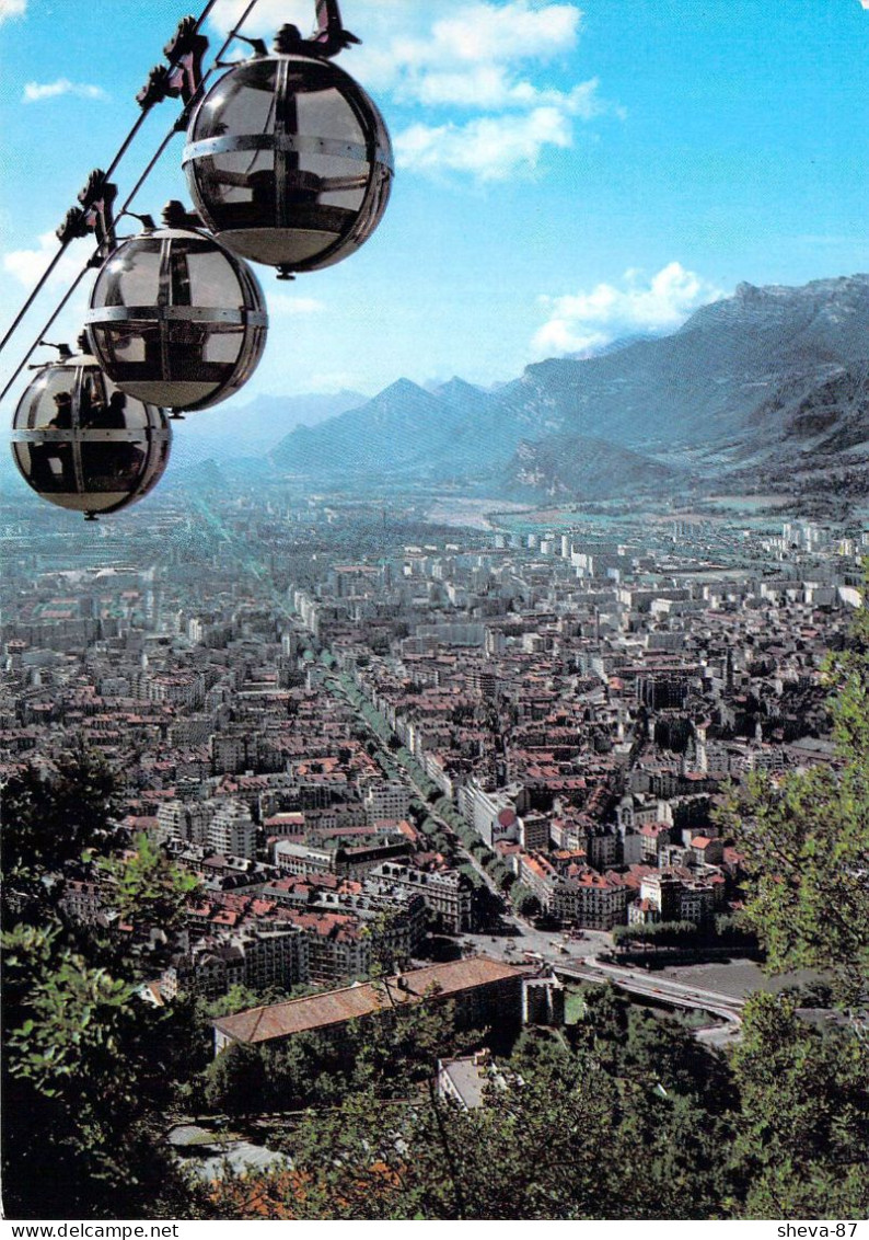 38 - Grenoble - Téléphérique De La Bastille - Cours Jean Jaurès Libération - A Droite, Massif Du Vercors - Grenoble