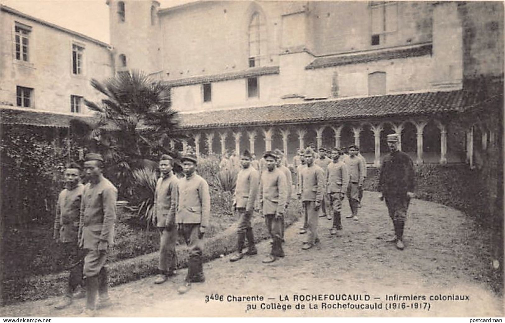 Viet-Nam - Infirmiers Coloniaux Indochinois Au Collège De La Rochefoucauld En France En 1916-1917 - Première Guerre Mond - Vietnam
