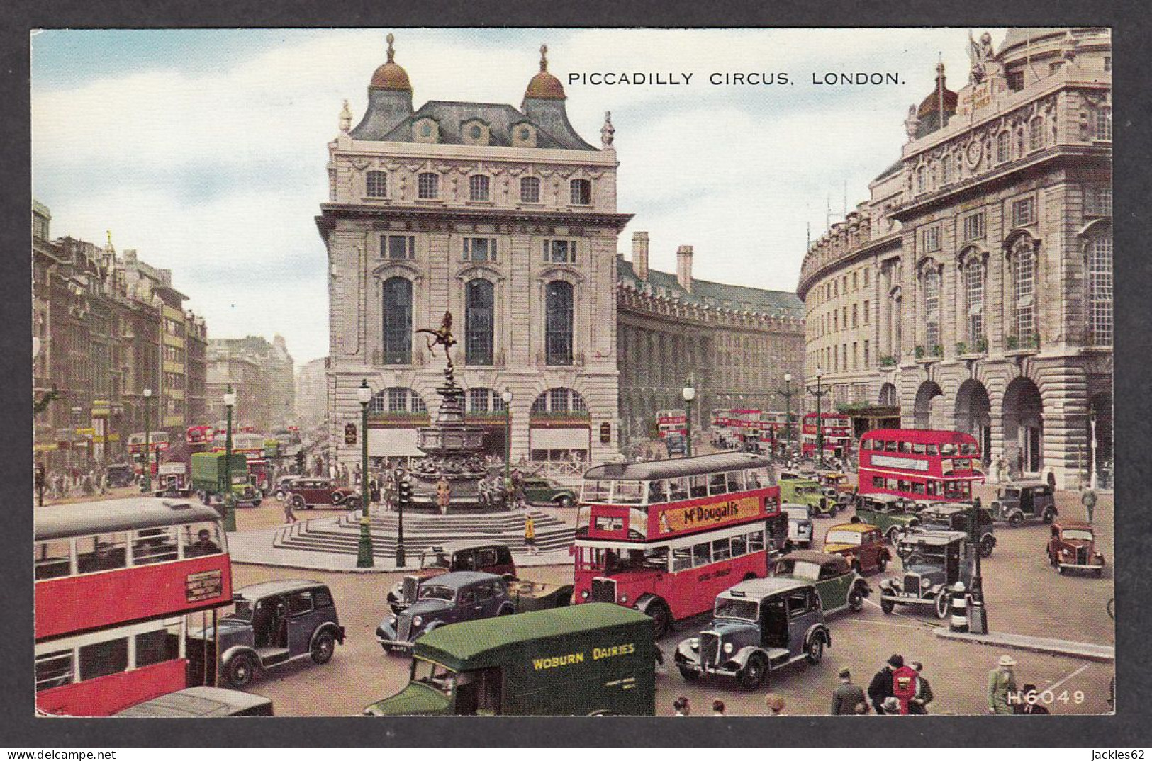 111008/ LONDON, Piccadilly Circus - Piccadilly Circus