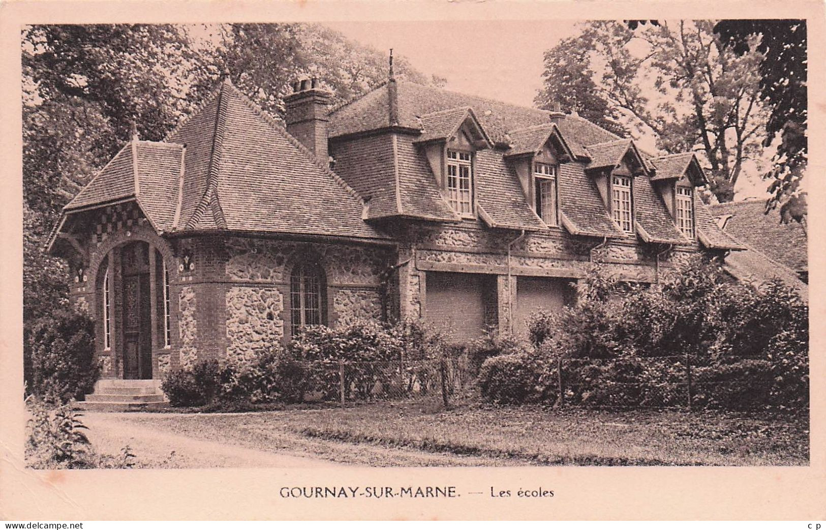 Gournay Sur Marne - Les Ecoles - CPA °J - Gournay Sur Marne