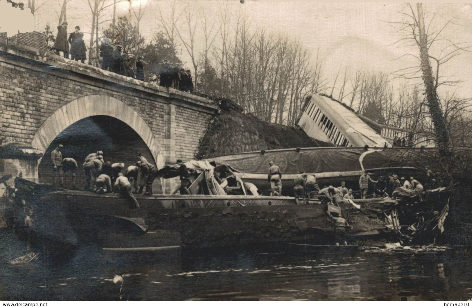 86 SAINT-BENOIT DERAILLEMENT DU TRAIN RAPIDE BORDEAUX - PARIS 1925 - Saint Benoît