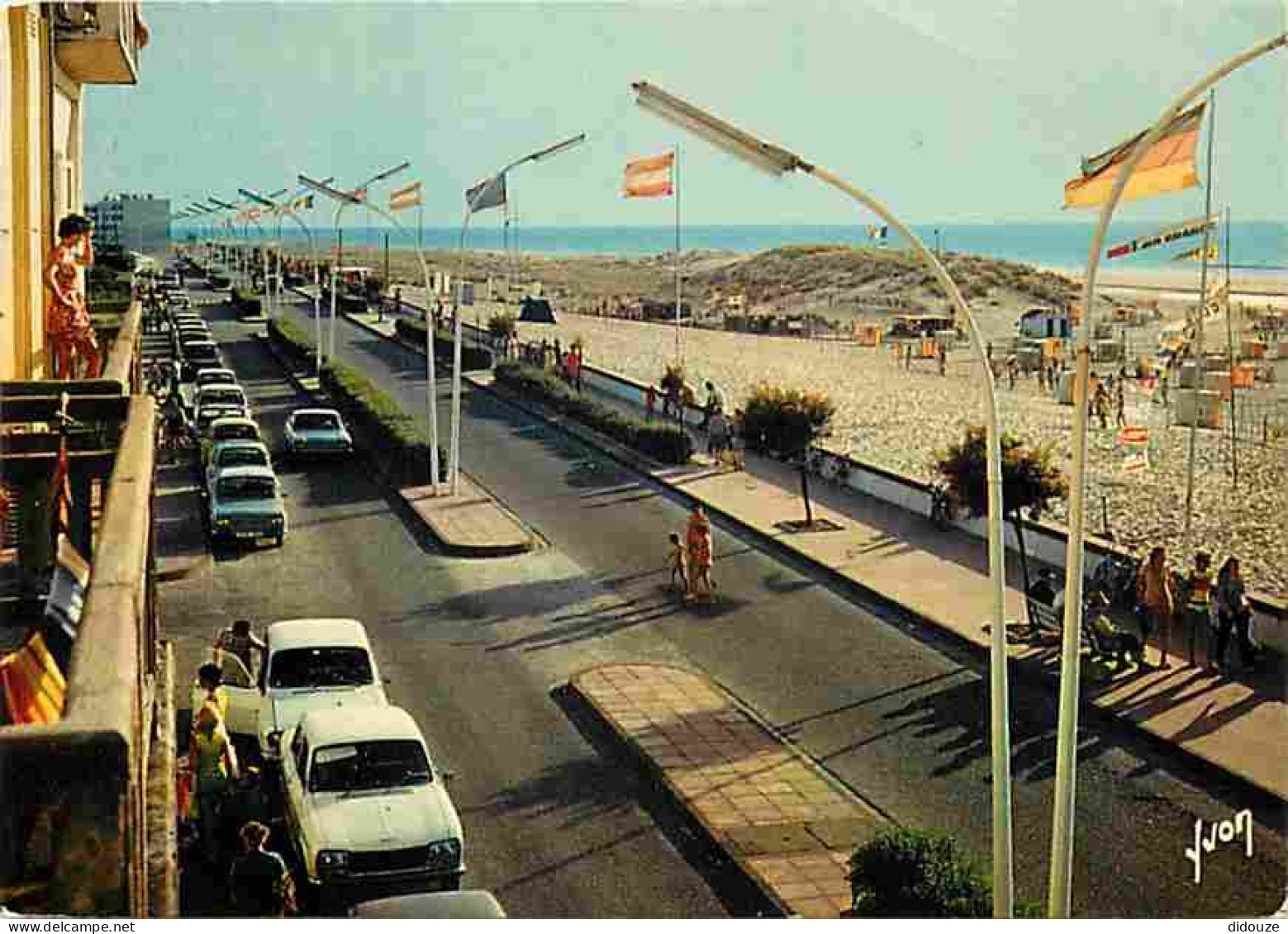 Automobiles - Soulac Sur Mer - Le Front De Mer Et La Plage - Flamme Postale - CPM - Voir Scans Recto-Verso - Toerisme