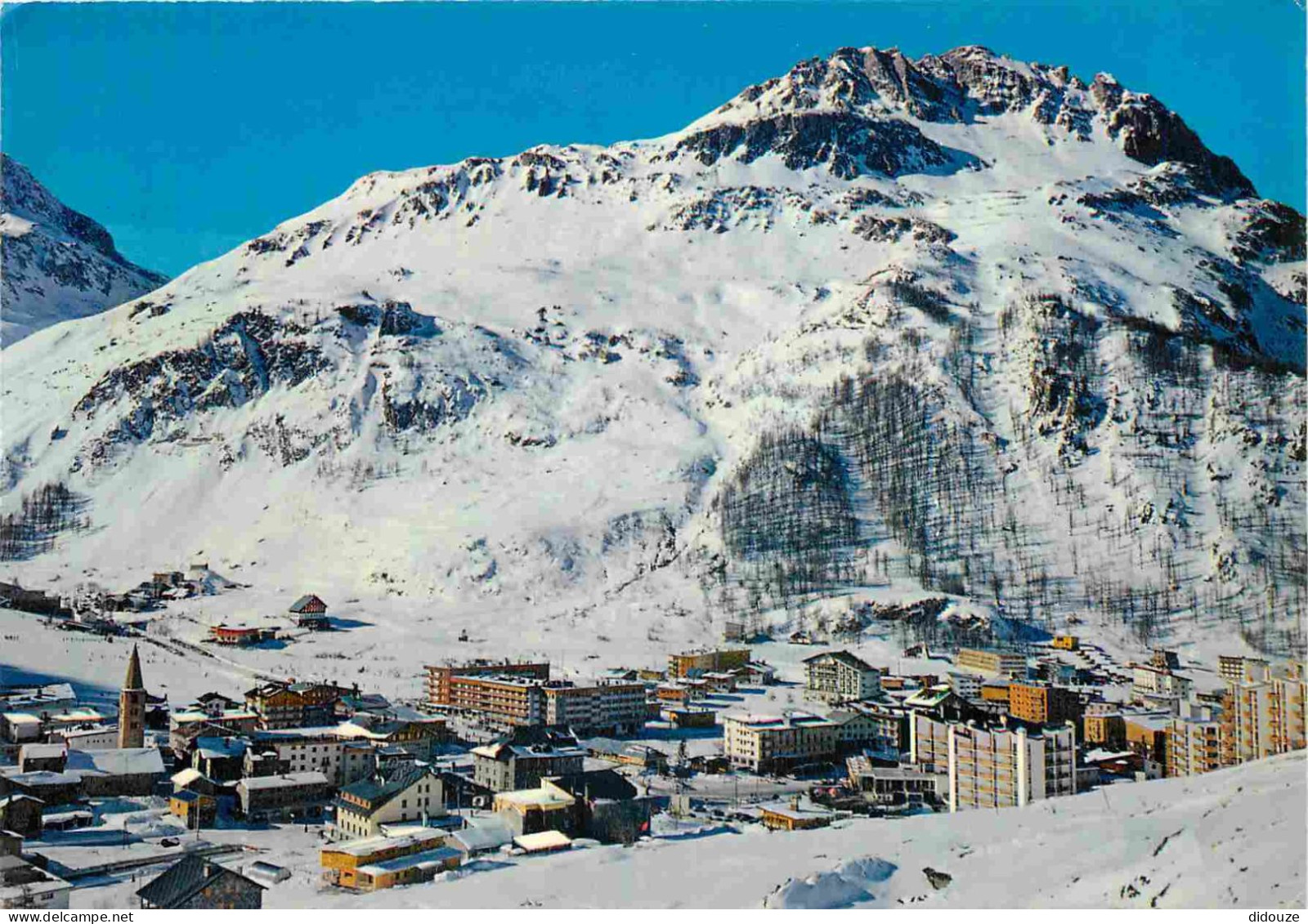 73 - Val D'Isère - échappée Sur La Station - Pistes De Bellevarde - CPM - Voir Scans Recto-Verso - Val D'Isere