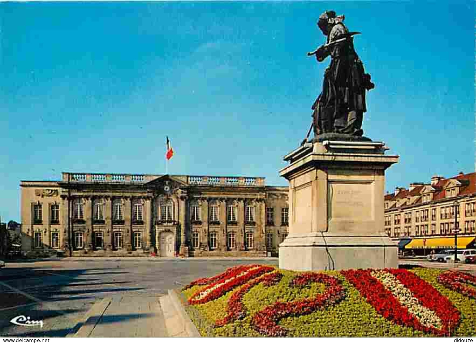 60 - Beauvais - La Place Jeanne Hachette - Monument Jeanne Hachette - Automobiles - Carte Neuve - CPM - Voir Scans Recto - Beauvais