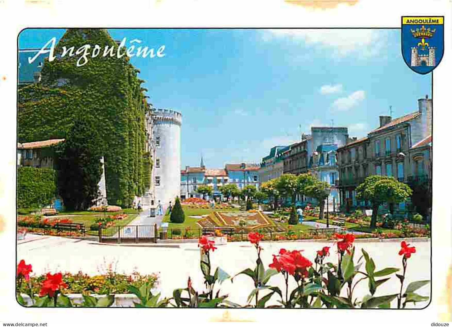 16 - Angouleme - La Place Beaulieu - Fleurs - Blasons - CPM - Voir Scans Recto-Verso - Angouleme