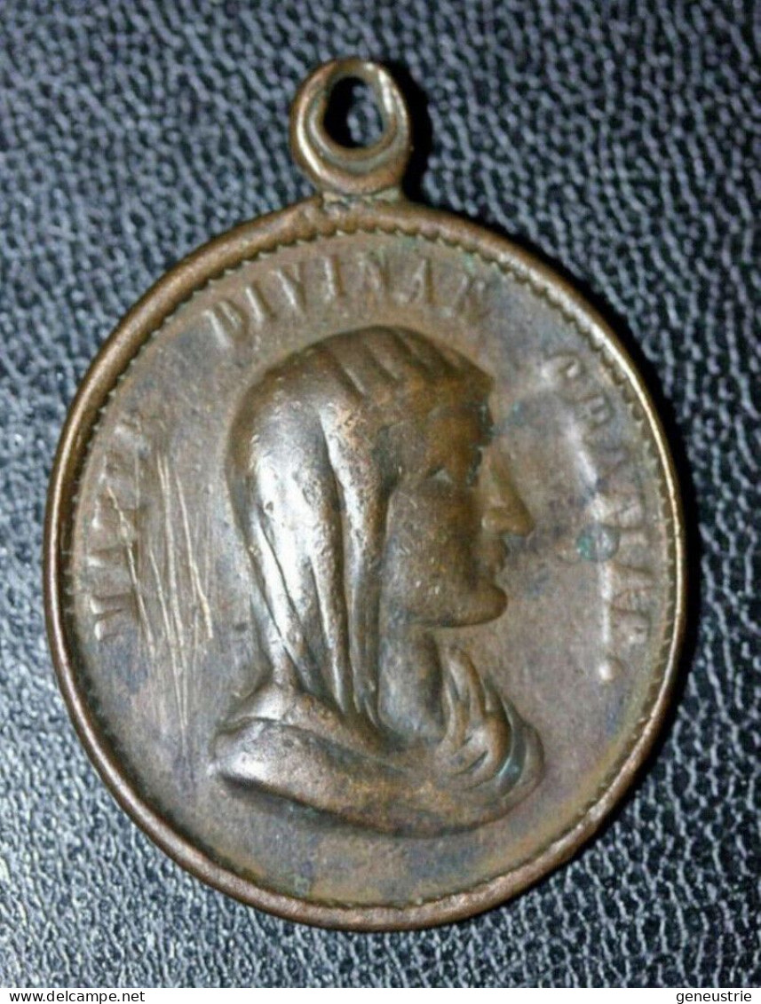 Médaille Religieuse XVIIIe Bronze "Jésus / Marie" Religious Medal - Religión & Esoterismo