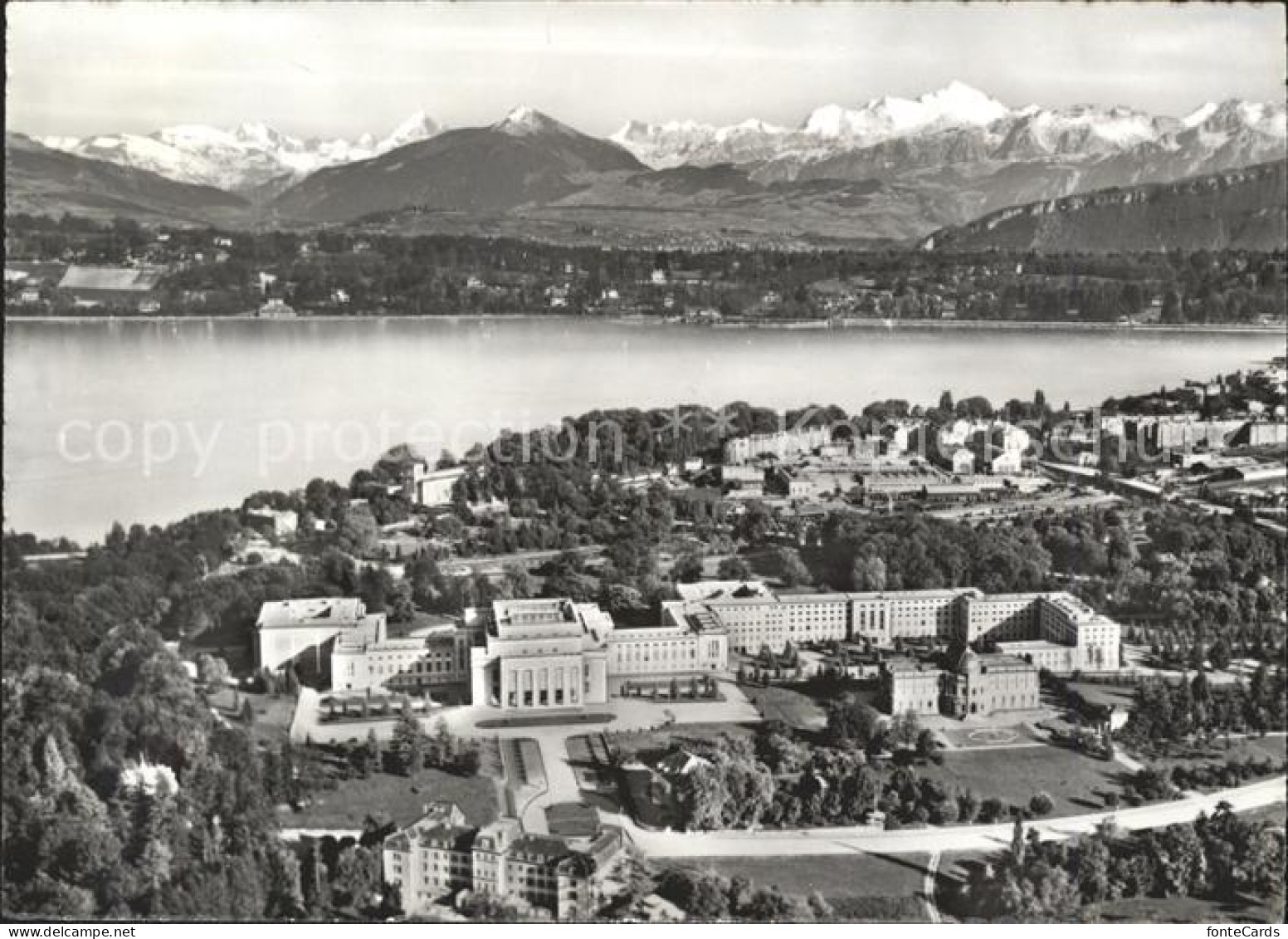 11631684 Geneve GE Palais Des Nations Unies Et Le Mont Blanc Alpenpanorama Genev - Altri & Non Classificati