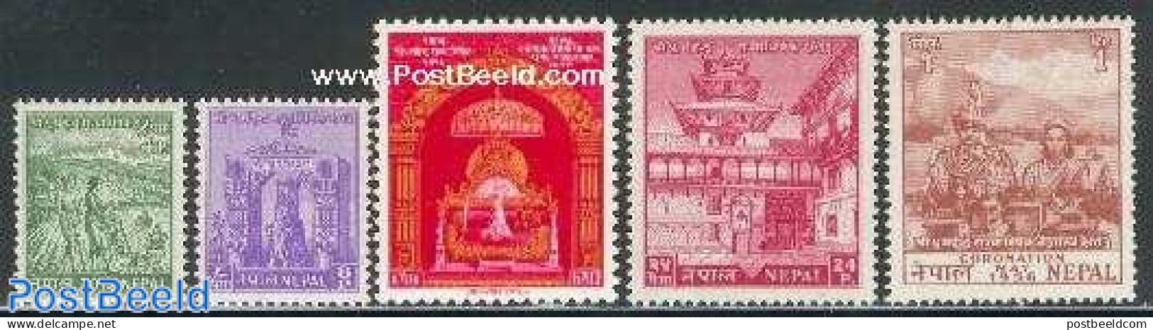 Nepal 1956 Coronation 5v, Mint NH, History - Kings & Queens (Royalty) - Familles Royales