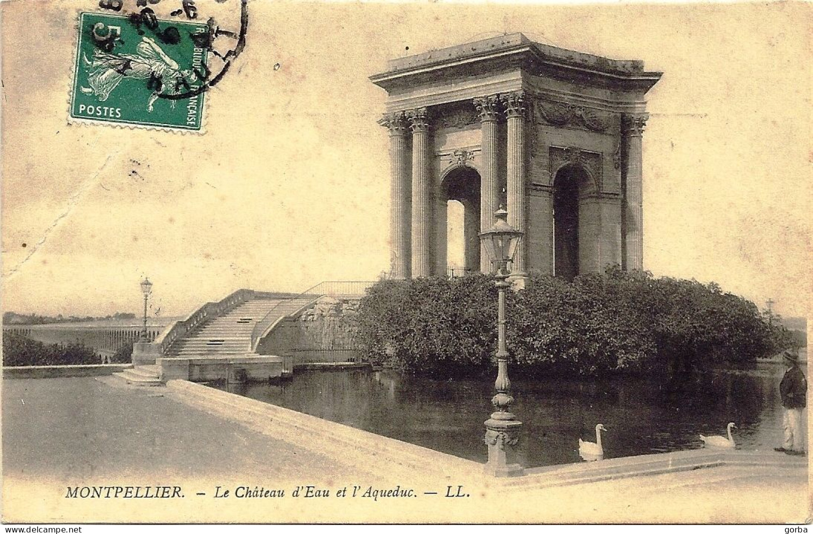 *CPA  - 34 - MONTPELLIER - Le Château D'eau Et L'Aqueduc - Montpellier