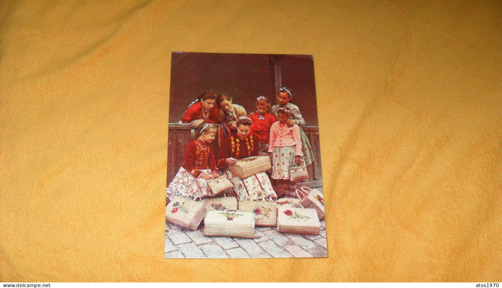 CARTE POSTALE CIRCULEE DATE ?.../ HONGRIE..- TRADITIONAL COSTUME OF TAPE...CACHET + TIMBRE - Hongrie