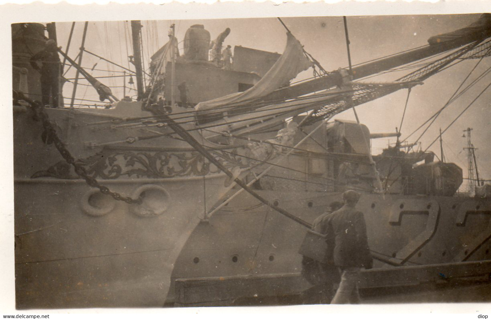 Photographie Photo Vintage Snapshot Militaire Quai Dock Bateau Marin  - Schiffe