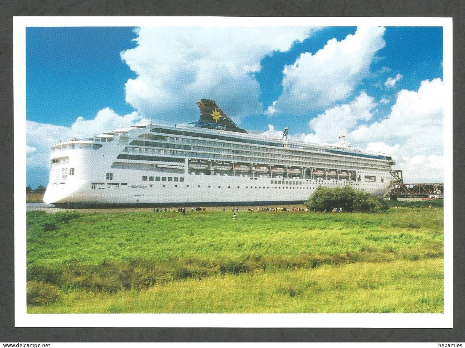 Cruise Liner M/S SUPERSTAR VIRGO  - STAR CRUISES Shipping Company - - Veerboten