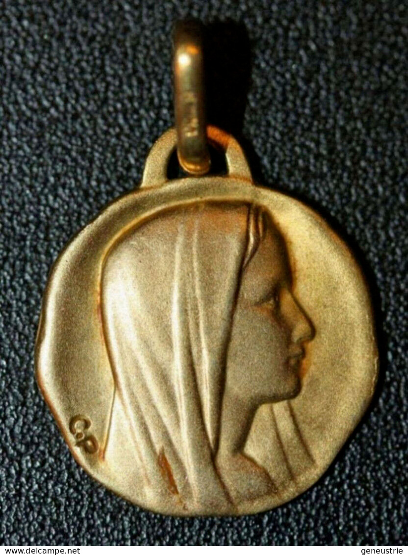 Médaille Religieuse Milieu XXe Plaqué Or "Vierge Marie" Graveur: C.P - Religious Medal - Godsdienst & Esoterisme