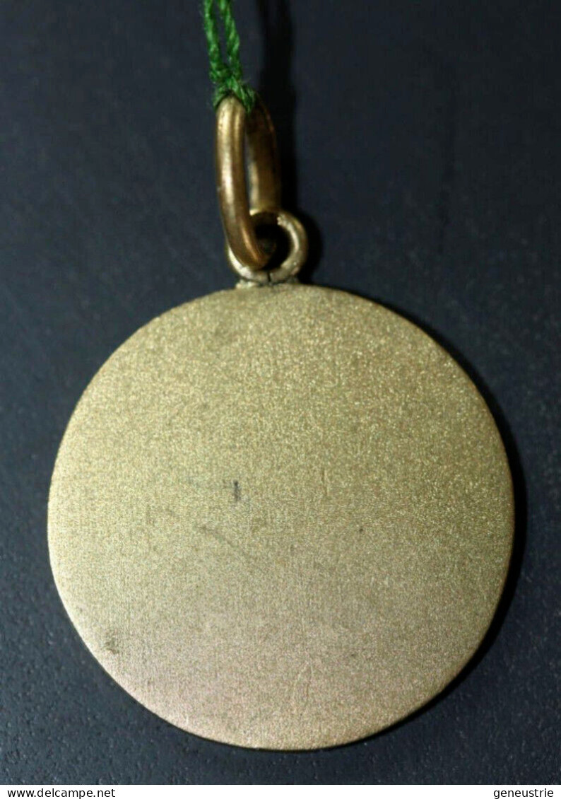 Médaille Religieuse Début XXe Plaqué Or "Sainte Marie" Grav.: Gaston Bigard - Religious Medal - Religion &  Esoterik