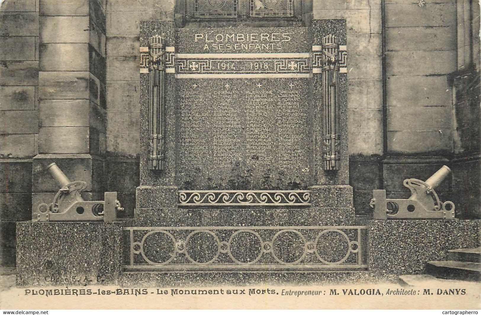 CPA France Plombieres Les Bains Le Monument Aux Morts - Plombieres Les Bains