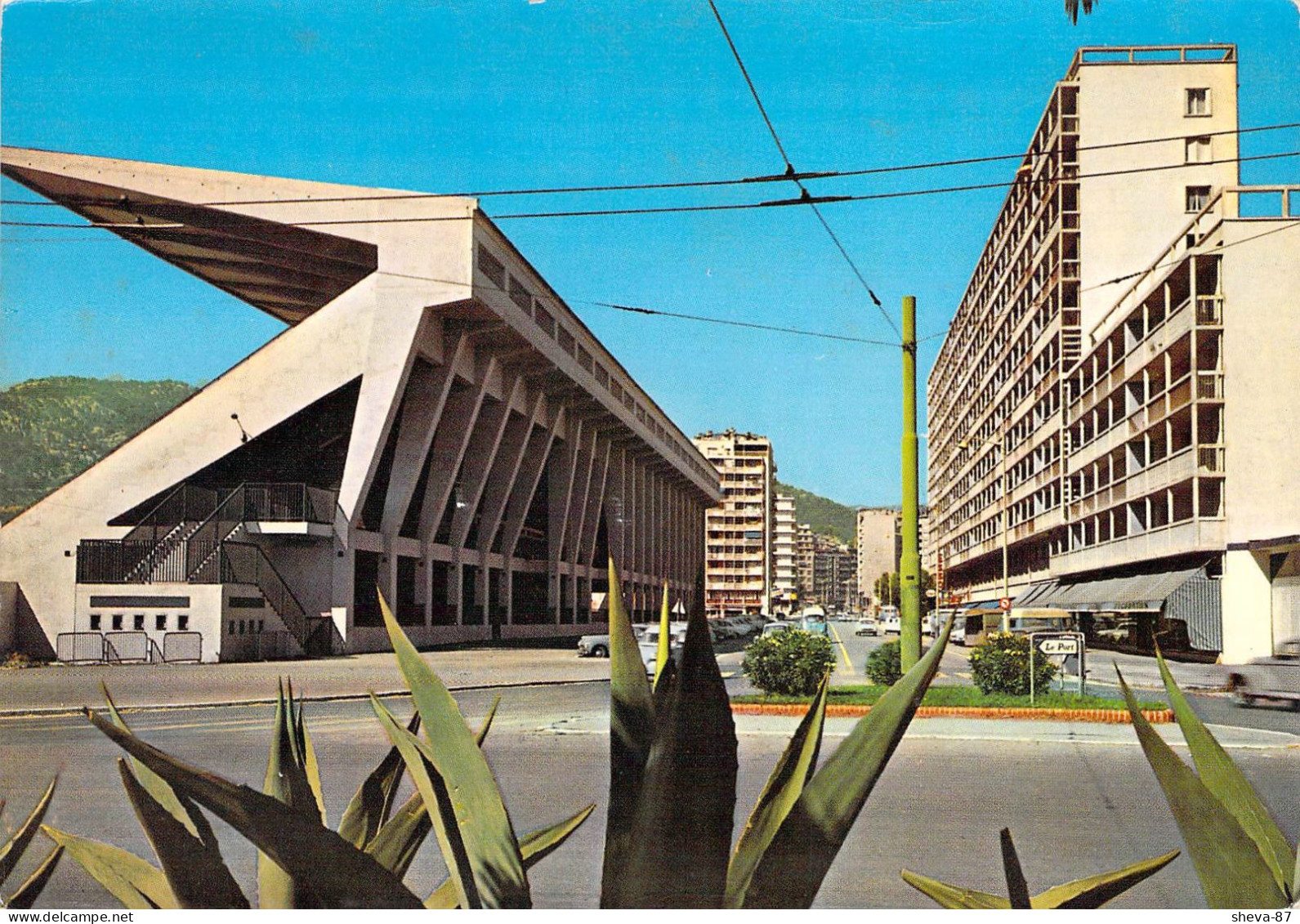 83 - Toulon - Le Stade Du Port Marchand - L'avenue Roosevelt - Toulon