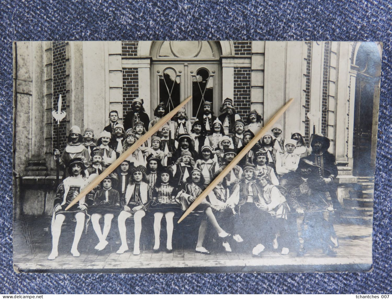 PHOTO CARTE - A SITUER - THEATRE - TROUPE - FOLKLORE - SALTIMBANQUE - COMEDIEN - - Sonstige & Ohne Zuordnung