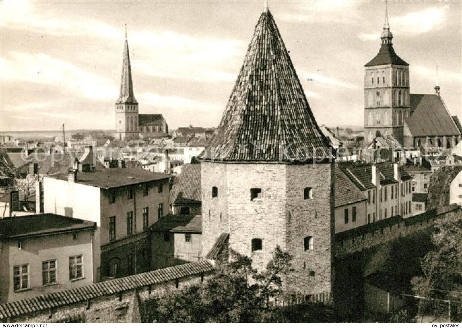 73096731 Rostock Mecklenburg-Vorpommern Altstadt Mit Lagebuschturm Und Kirchen R - Rostock