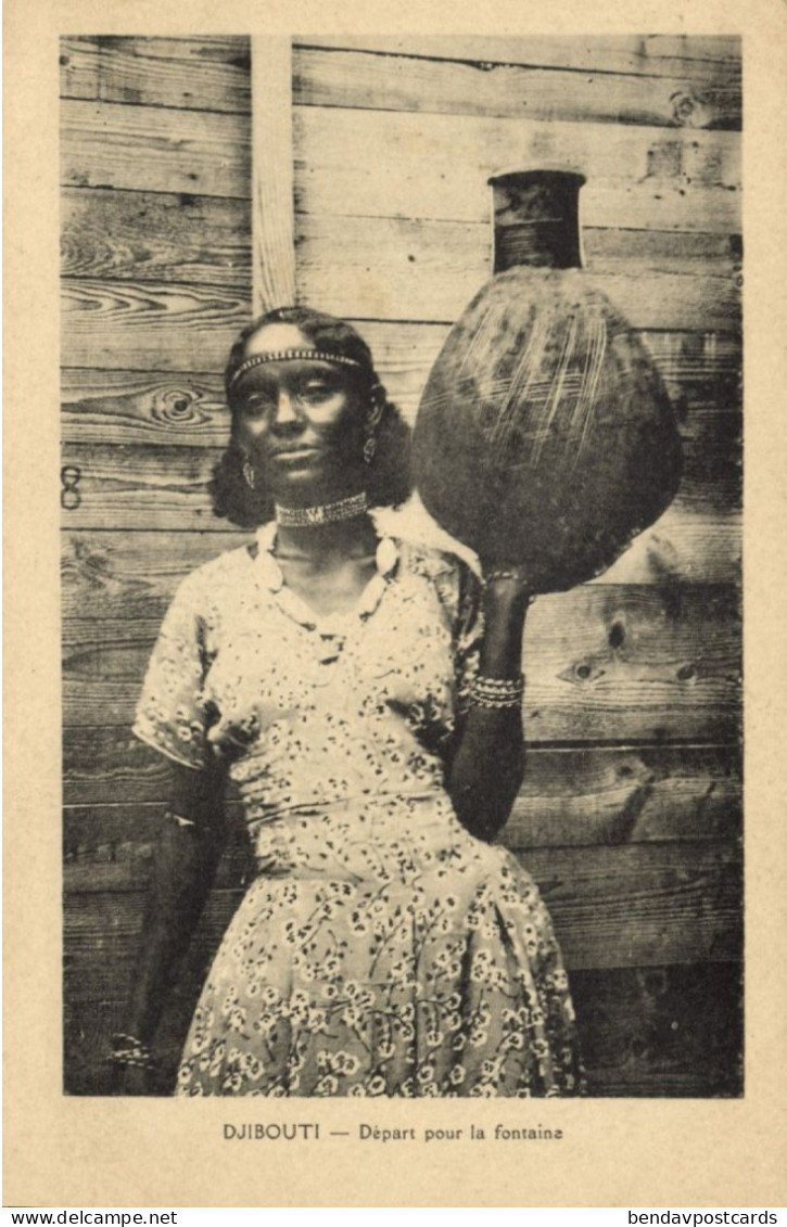 Djibouti, Fathma Départ Pour La Fontaine, Necklace Jewelry (1930s) Postcard - Dschibuti