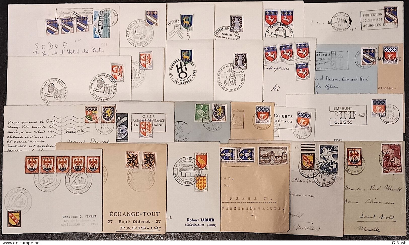 Lot De 25 Lettres Commémoratives Affranchies Avec Timbres Type Blasons - Gedenkstempel