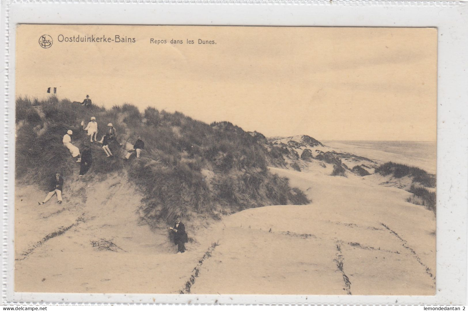 Oostduinkerke. Repos Dans Les Dunes. * - Oostduinkerke