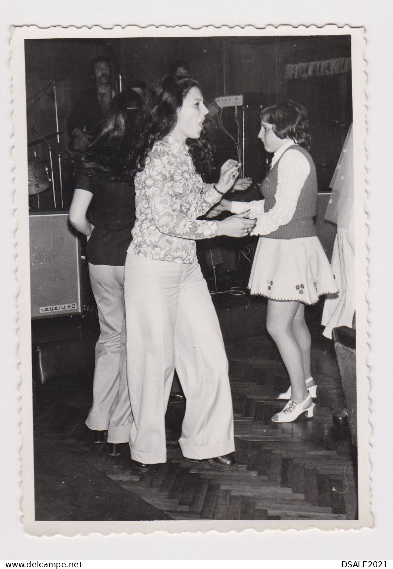 Sexy Lady, Young Woman Dancing, Scene, Vintage Orig Photo 8.7x12.5cm. (50264) - Anonyme Personen