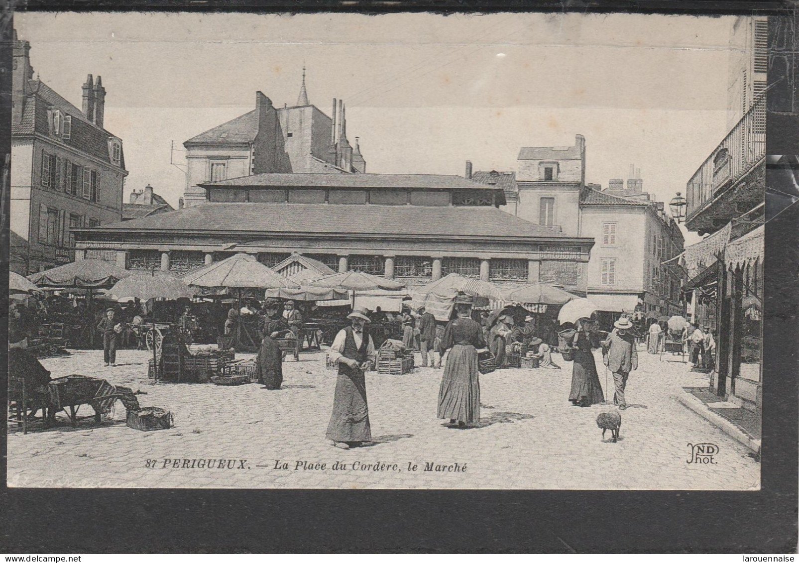 24 - PERIGUEUX - La Place Du Cordère, Le Marché - Périgueux