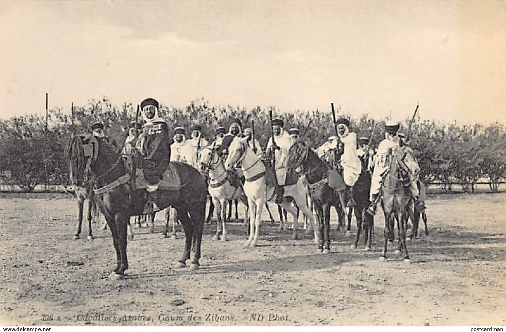 Algérie - Cavaliers Arabes, Goum Des Zibans - Ed. Neurdein ND Phot. 396A - Hombres