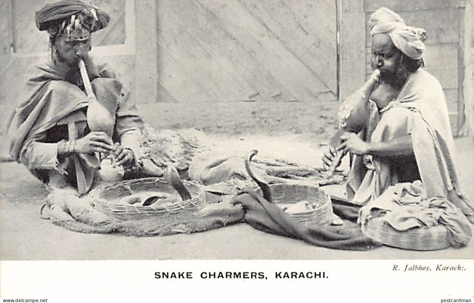 Pakistan - KARACHI - Snake Charmers - Publ. R. Jalbhoy  - Pakistán