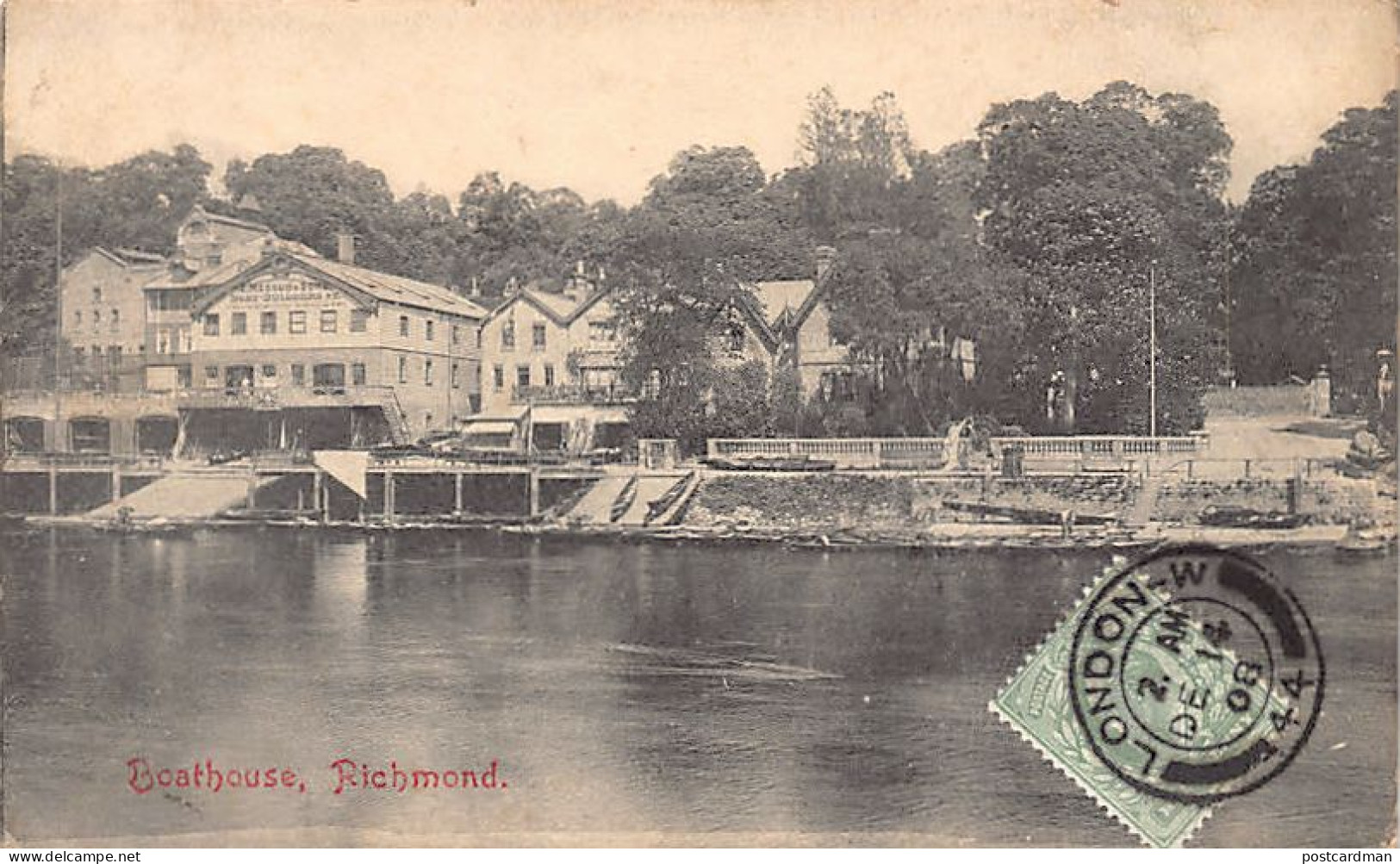 England - London - RICHMOND Boathouse - London Suburbs