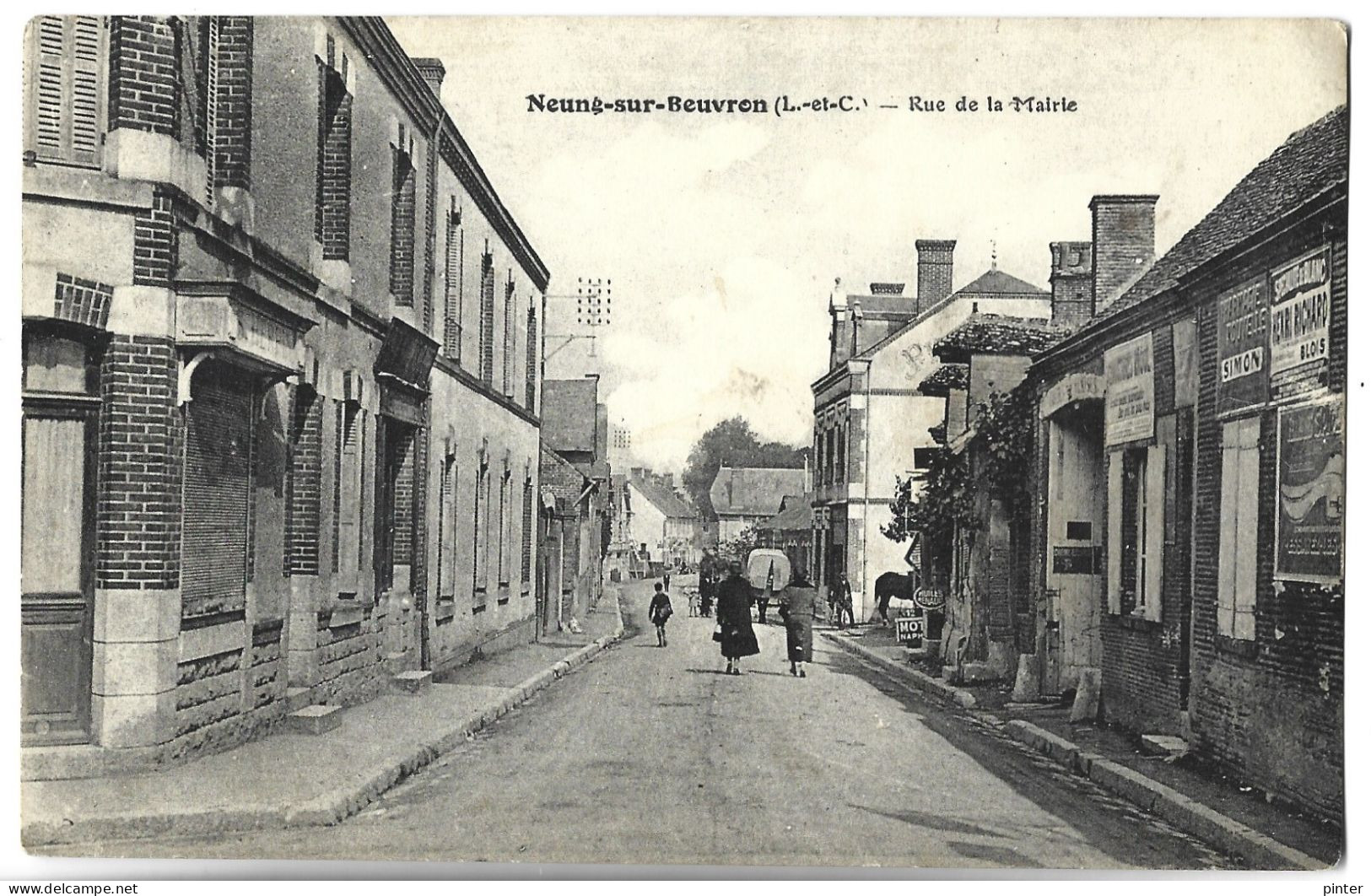 NEUNG SUR BEUVRON - Rue De La Mairie - Neung Sur Beuvron