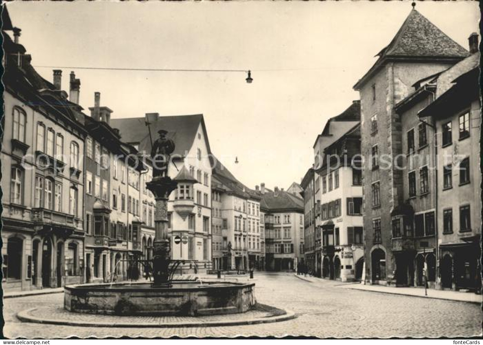 11629834 Schaffhausen SH Fronwagplatz Brunnen Schaffhausen SH - Andere & Zonder Classificatie