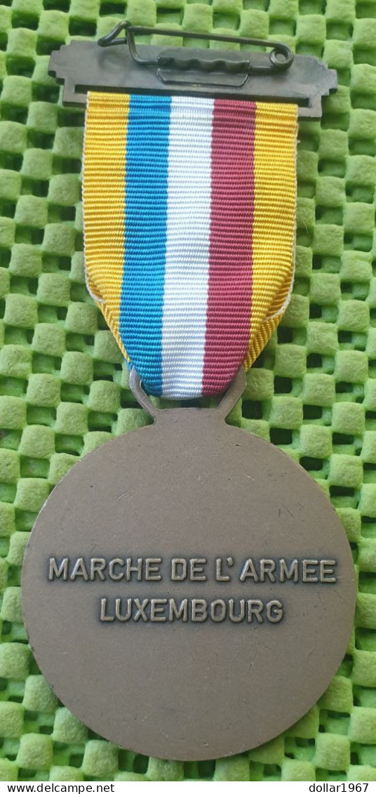 Medaille - MILITAIR - Marche De 'Armée Luxembourg Met Extra -  Original Foto  !! - Sonstige & Ohne Zuordnung