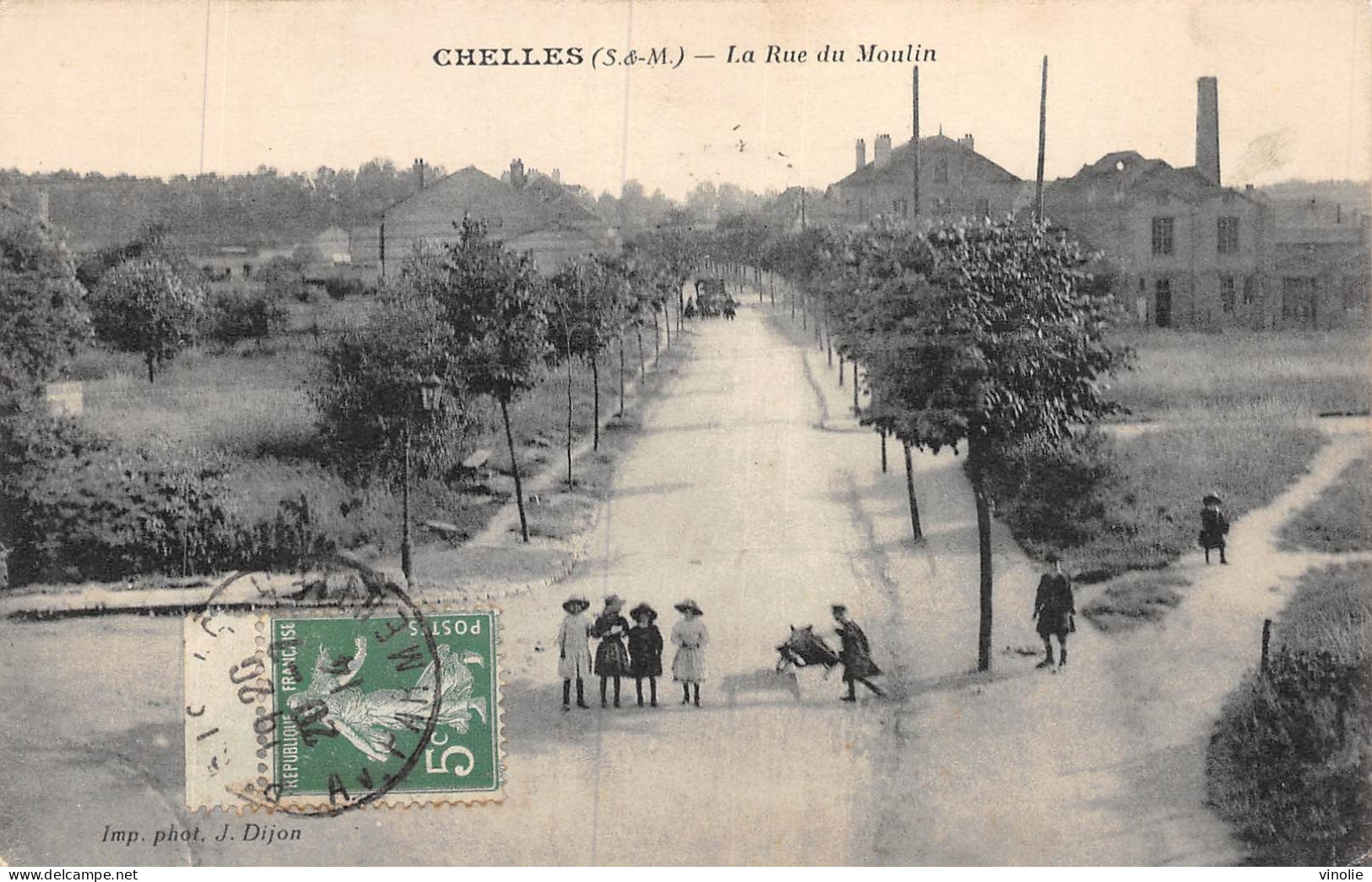 P-24-Mi-Is-1597 : CHELLES. LA RUE DU MOULIN - Chelles