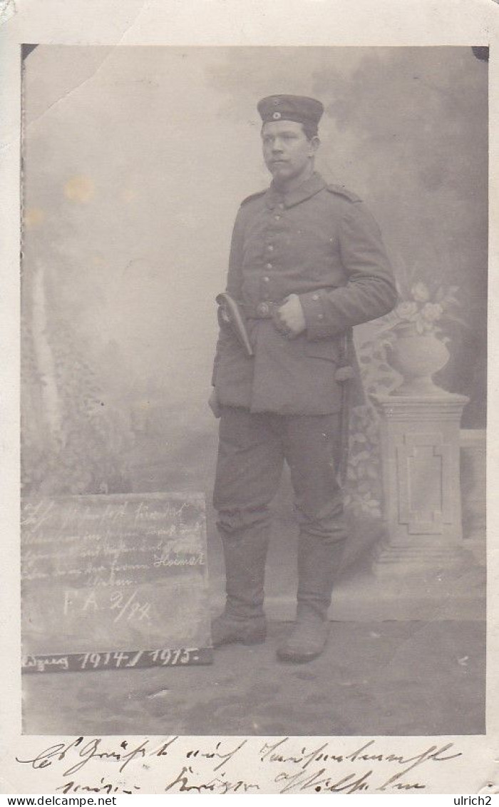 AK Foto Deutscher Soldat Mit Bajonett - FA 2/84 - 1915  (69282) - War 1914-18