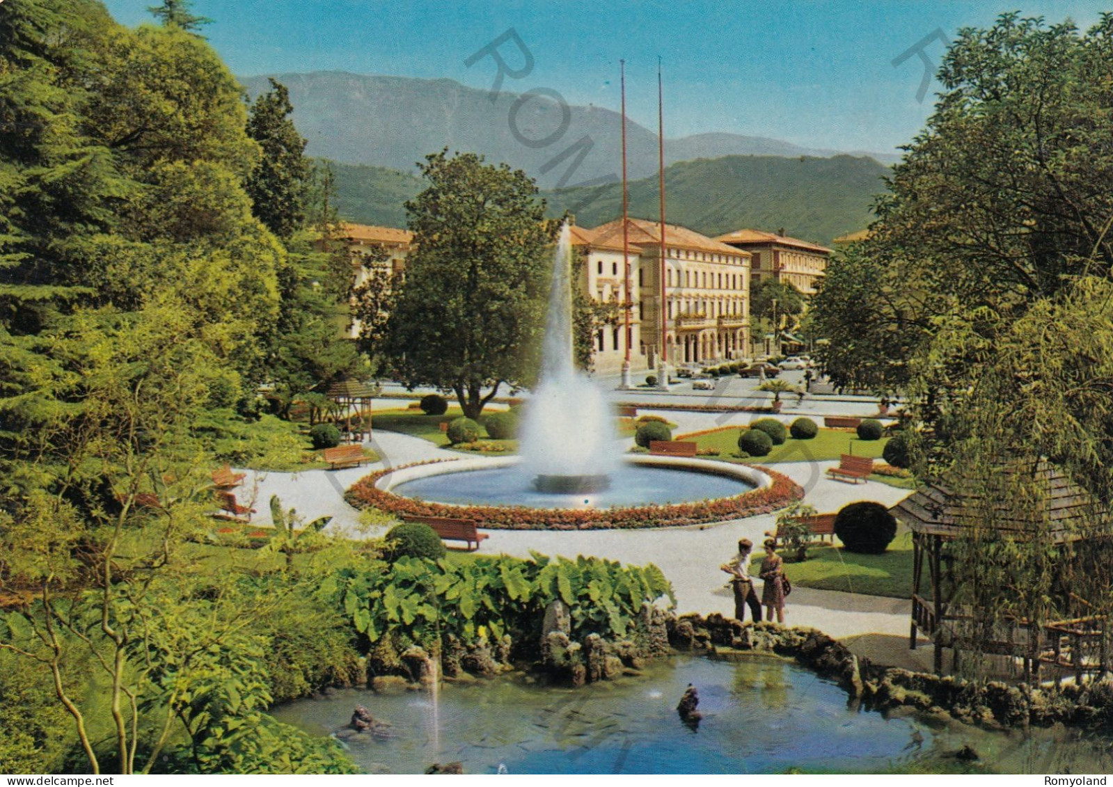 CARTOLINA  C12 VITTORIO VENETO,TREVISO,VENETO-GIARDINI-STORIA,MEMORIA,CULTURA,IMPERO ROMANO,BELLA ITALIA,VIAGGIATA 1981 - Treviso