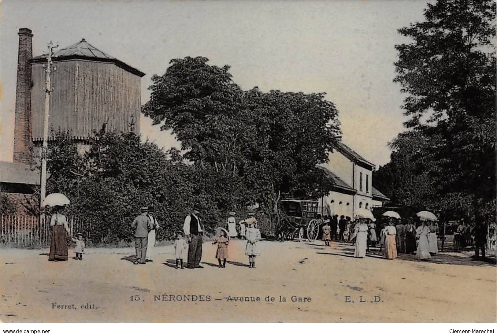 NERONDES - Avenue De La Gare - Très Bon état - Nérondes