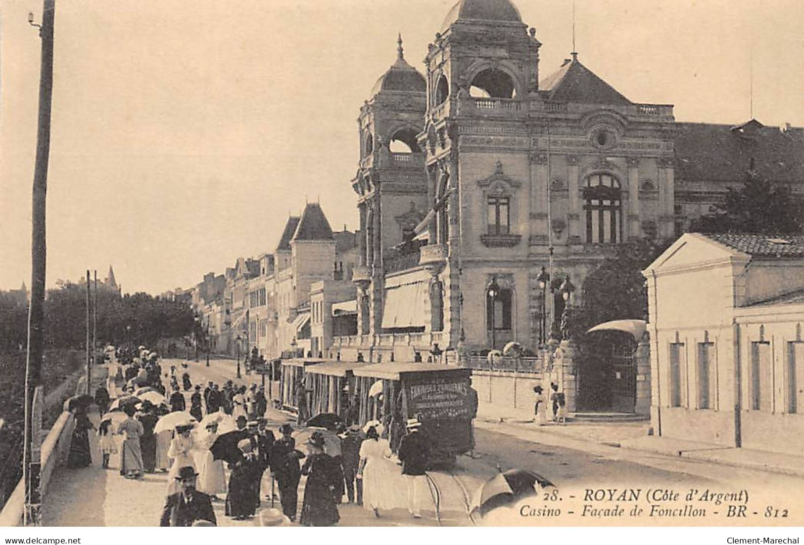 ROYAN - Casino - Façade De Foncillon - Très Bon état - Royan