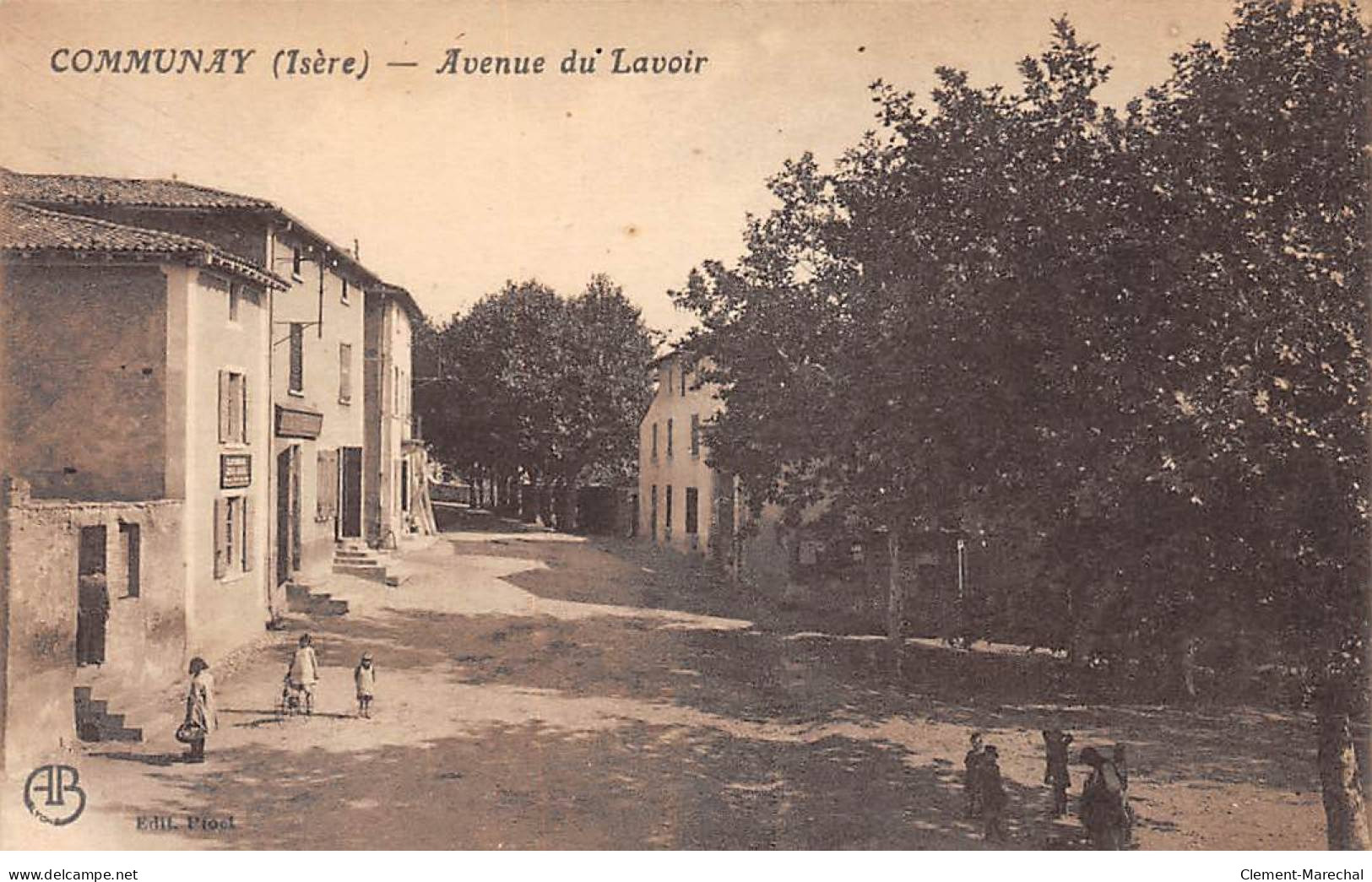 COMMUNAY - Avenue Du Lavoir - Très Bon état - Otros & Sin Clasificación