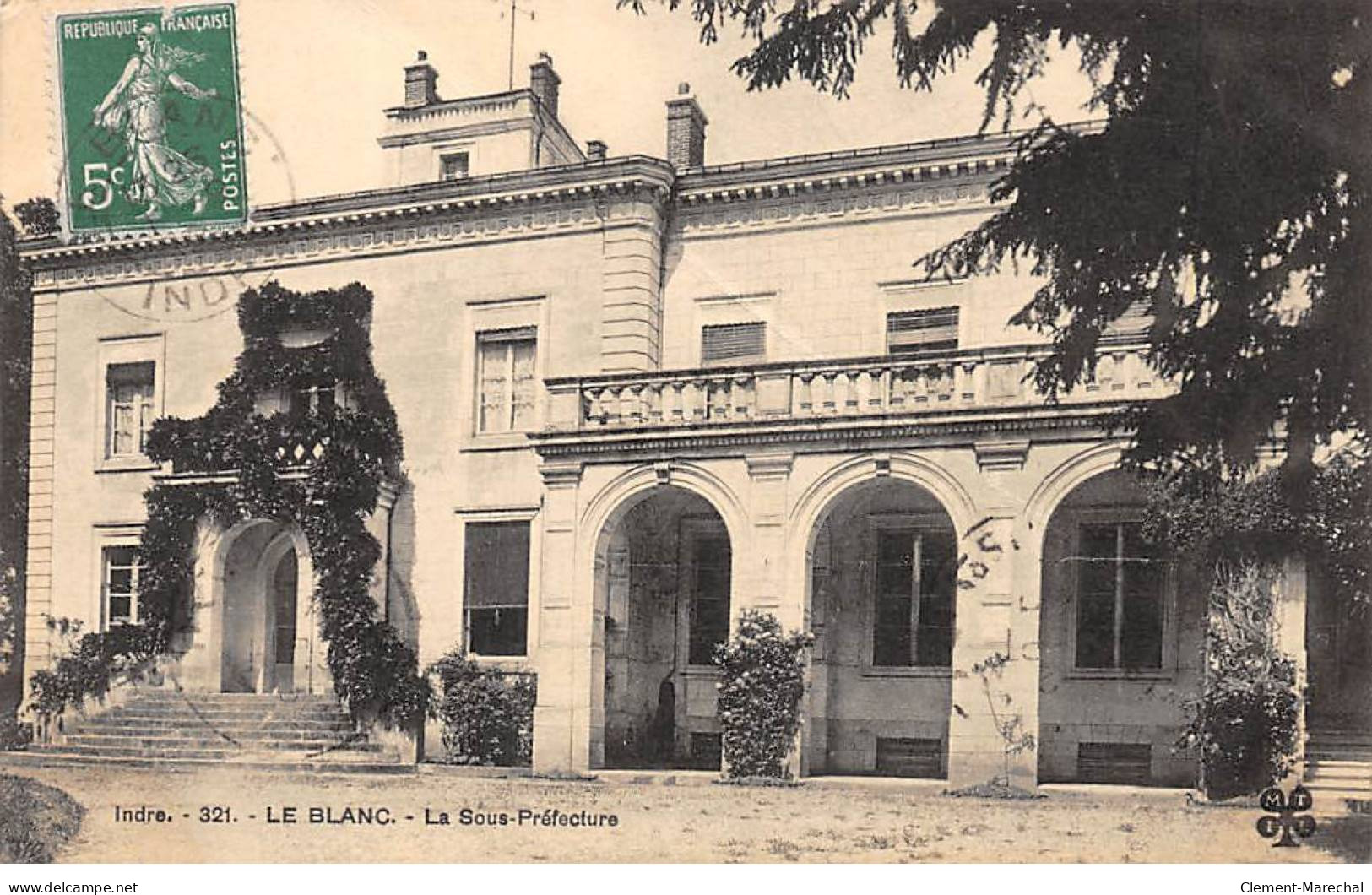 LE BLANC - La Sous Préfecture - état - Le Blanc