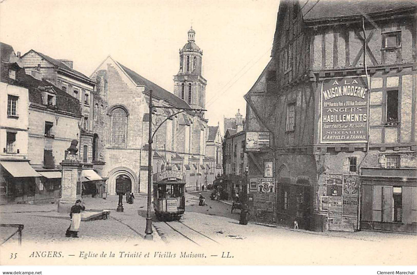 ANGERS - Eglise De La Trinité Et Vieilles Maisons - Très Bon état - Angers