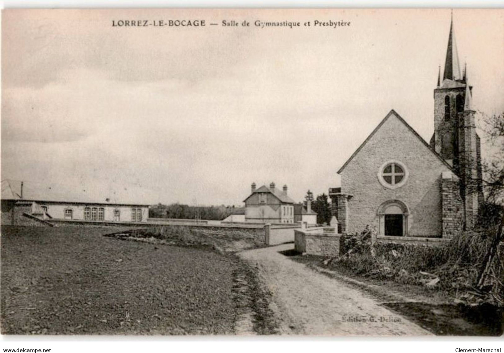 LORREZ-le-BOCAGE: Salle De Gymnastique Et Presbytère - Très Bon état - Lorrez Le Bocage Preaux