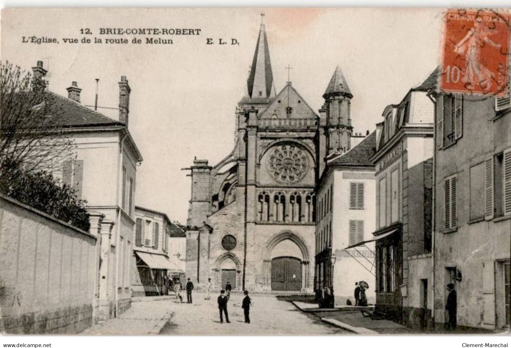 BRIE-COMTE-ROBERT: L'église Vue De La Route De Melun - Très Bon état - Brie Comte Robert