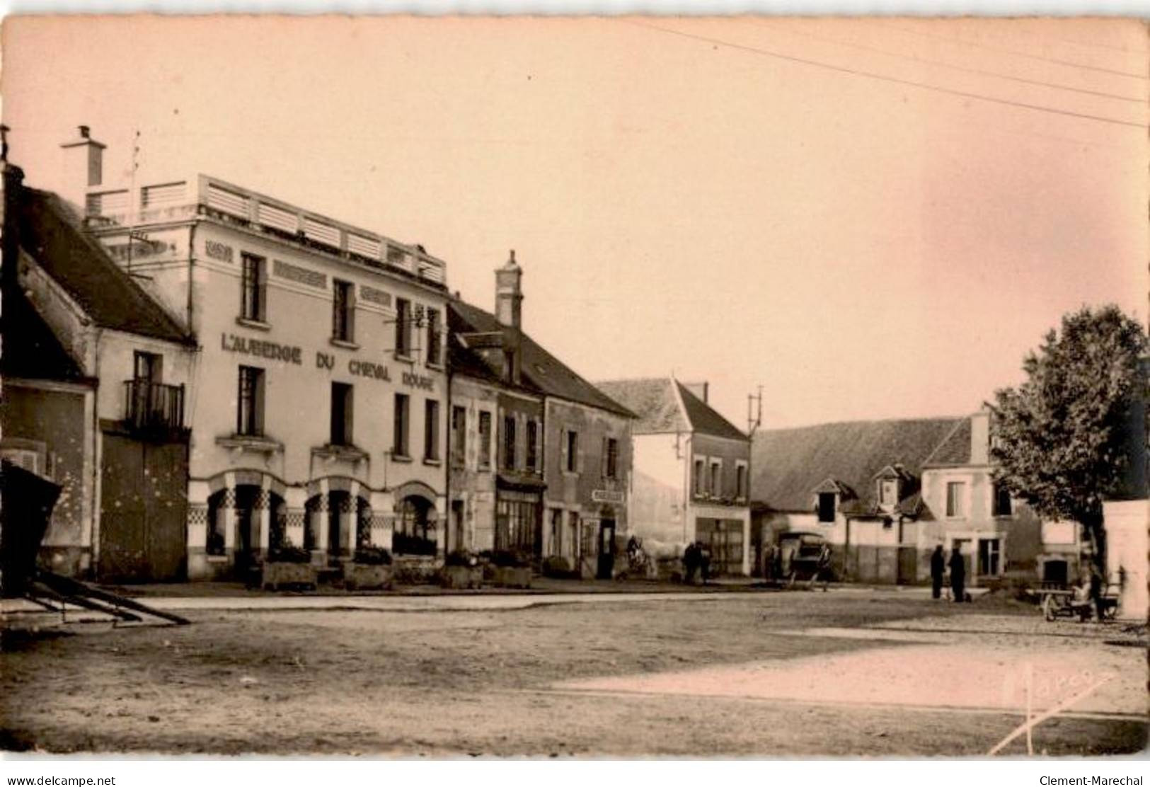 CHATILLON-COLIGNY: L'auberge Du Cheval Rouge - Très Bon état - Chatillon Coligny