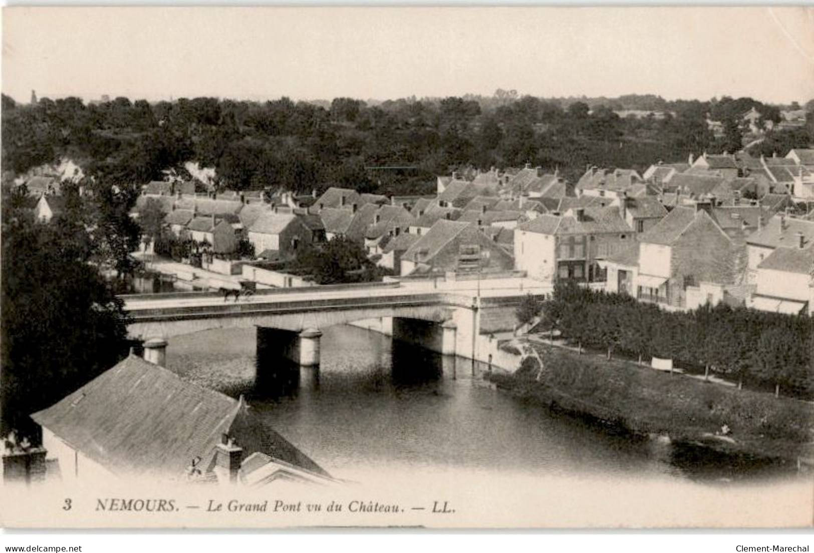 NEMOURS: Le Grand Pont Vu Du Château - état - Nemours