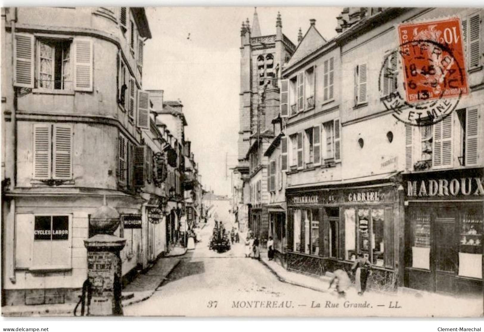 MONTEREAU: La Rue Grande - Très Bon état - Montereau