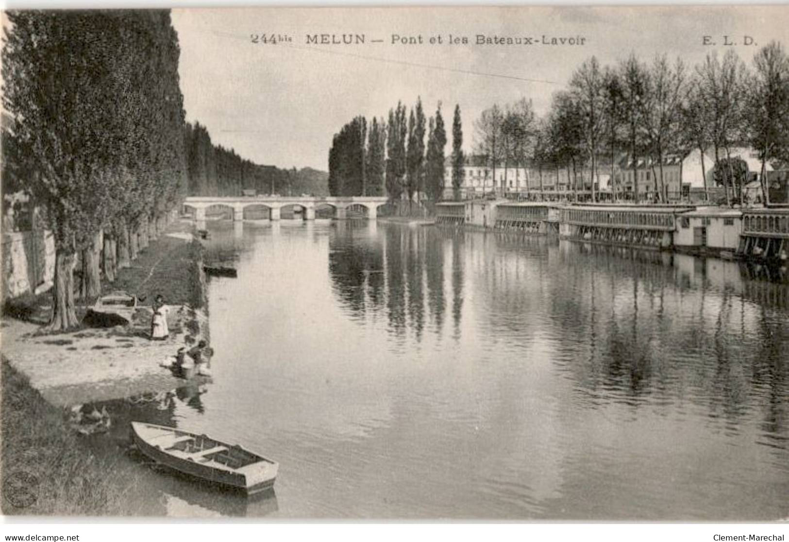 MELUN: Pont Et Les Bateaux-lavoir - Très Bon état - Melun