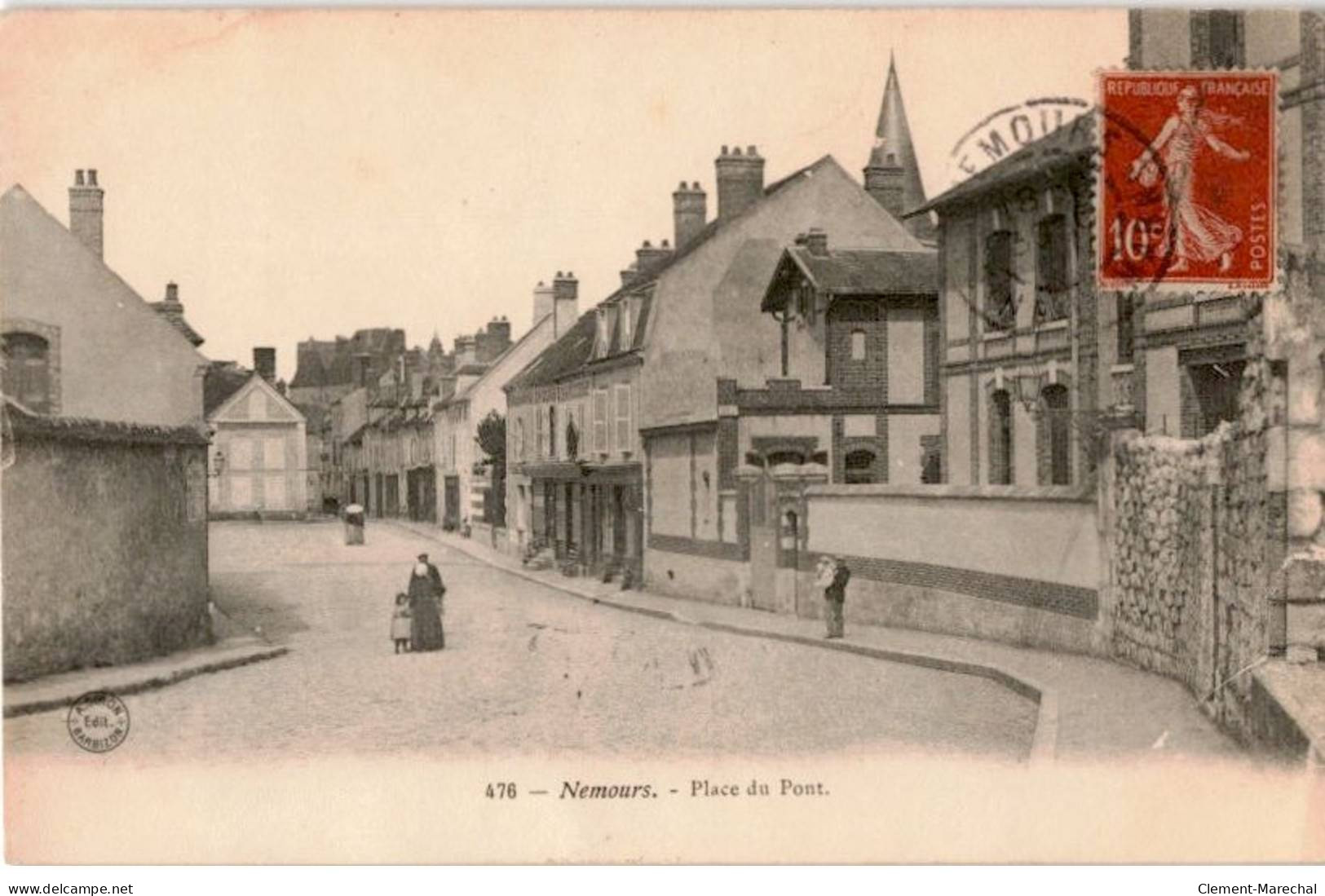 NEMOURS: Place Du Pont - Très Bon état - Nemours