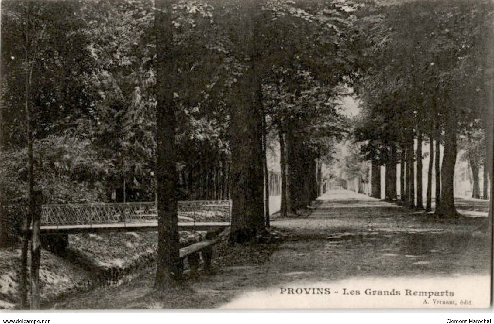 PROVINS: Les Grands Remparts - Très Bon état - Provins