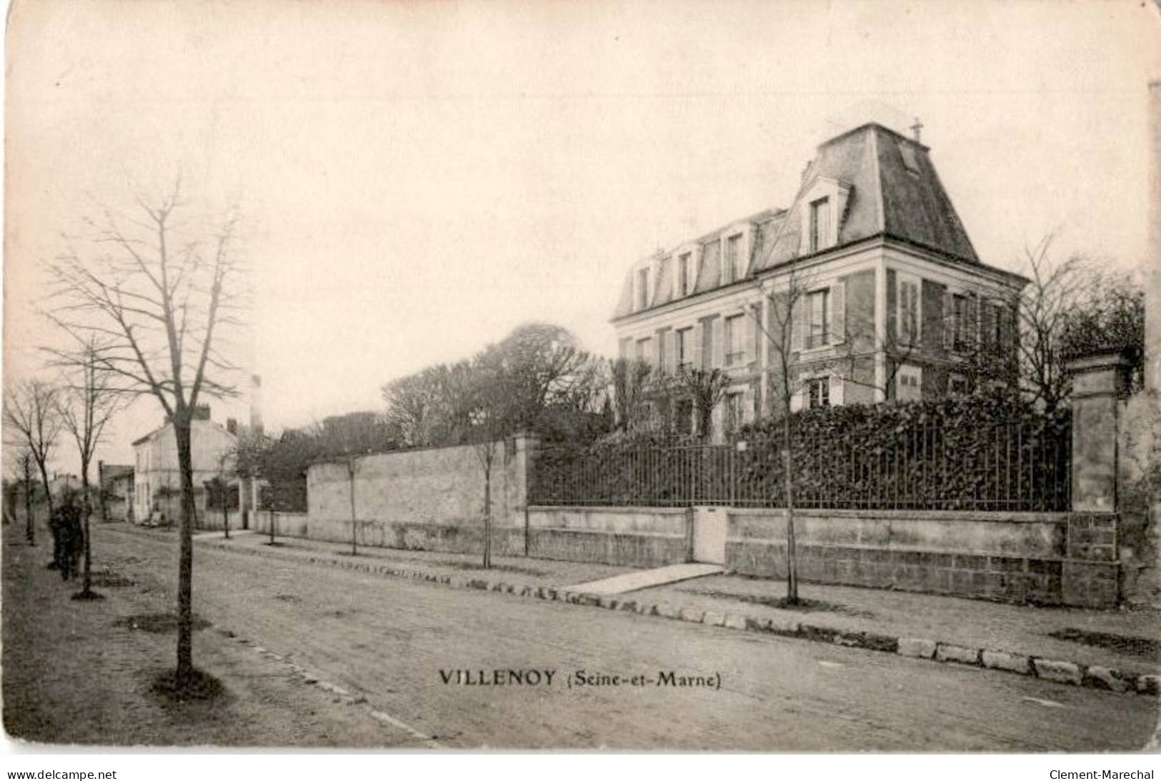 VILLENOY: Rue Et Bâtiment - Très Bon état - Villenoy